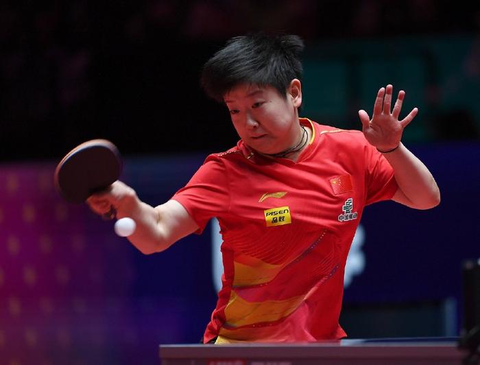 蓝鲸体育官网-孙颖莎首轮3-1晋级！对手伤退王曼昱不战而胜，蒯曼再战伊藤美诚