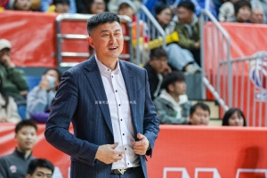 杜锋：关键时刻防守端有些问题 任骏飞：我们还是没有准备好比赛