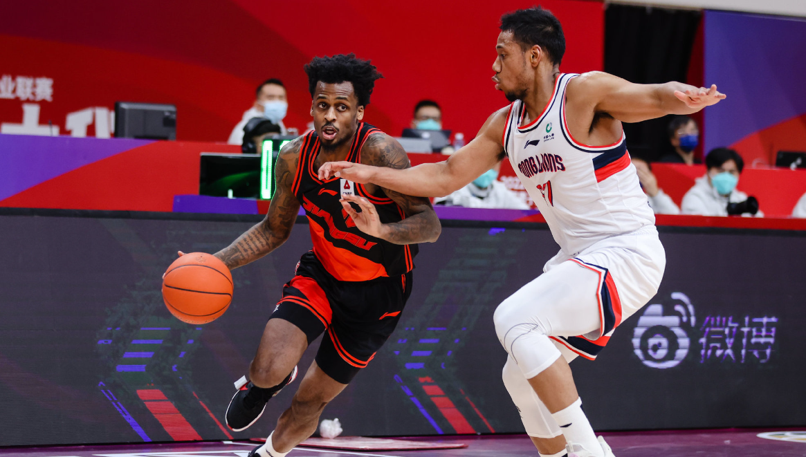 蓝鲸体育网页版-前CBA外援3年前对广东涉嫌赌球 辽篮旧将三分10中8队友不传球给他